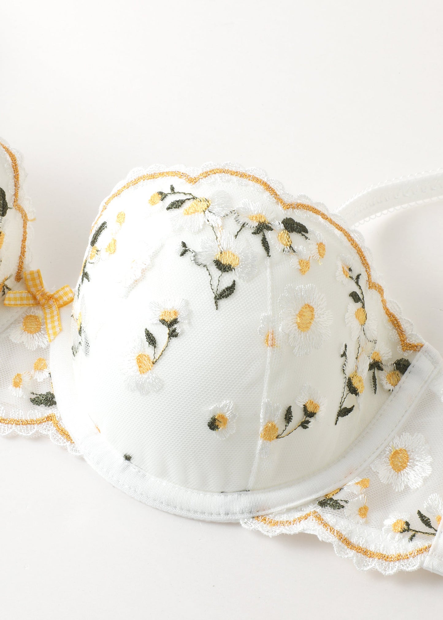 ARDEN Daisy Embroidery Lace Balconette Bra