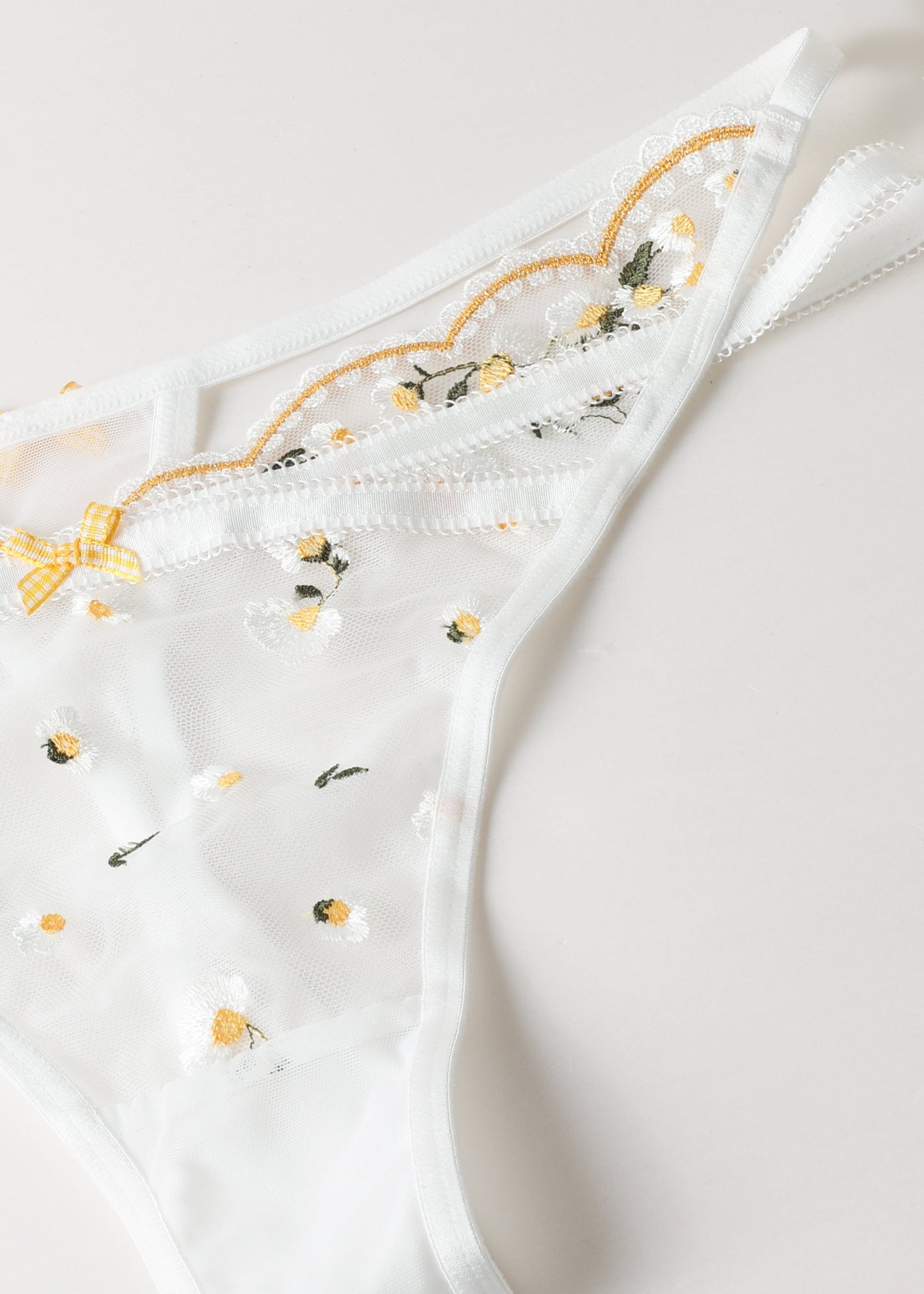 ARDEN Daisy Embroidery Lace Thong Panties