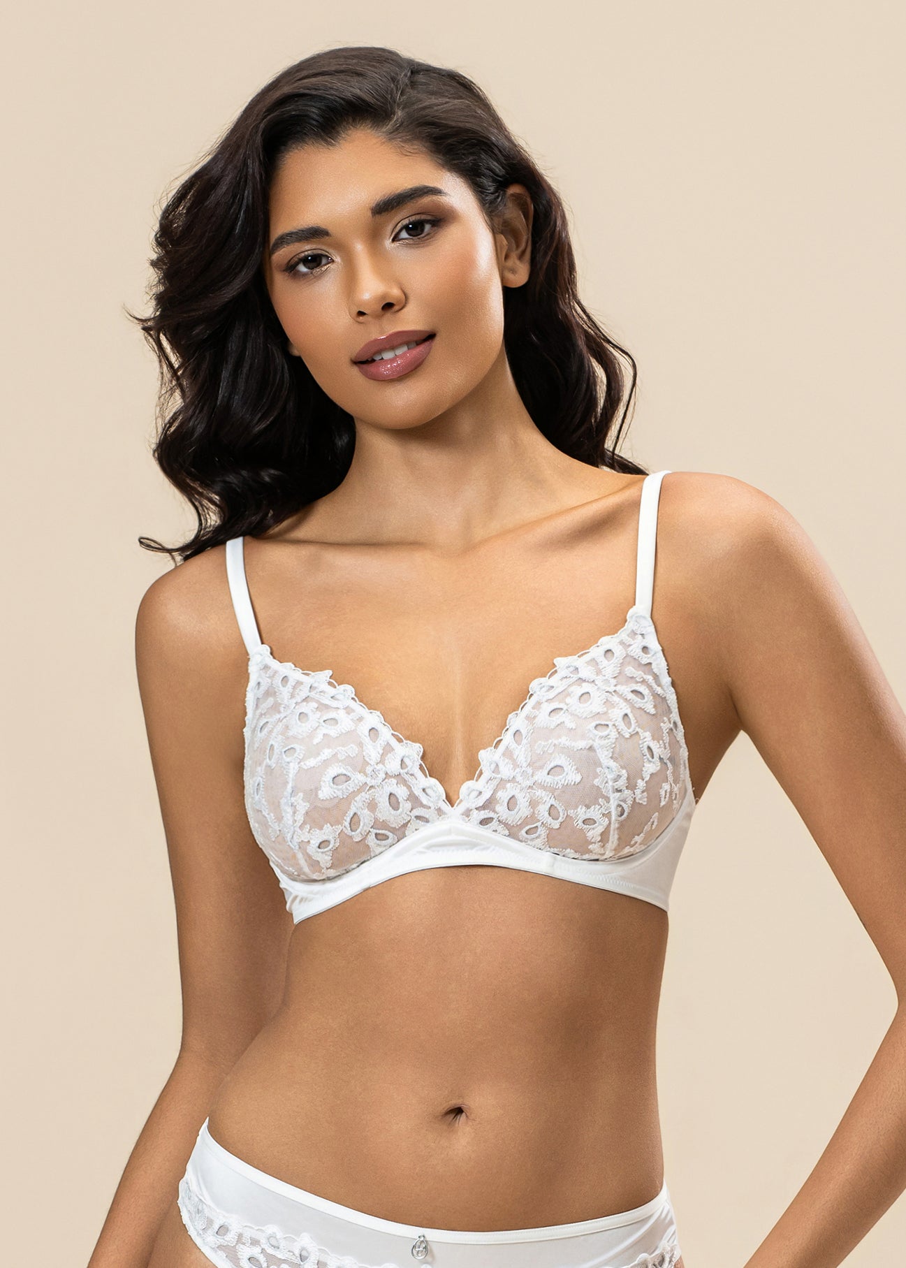 YARA White Floral Embroidery Lace Wired Plunge Bra